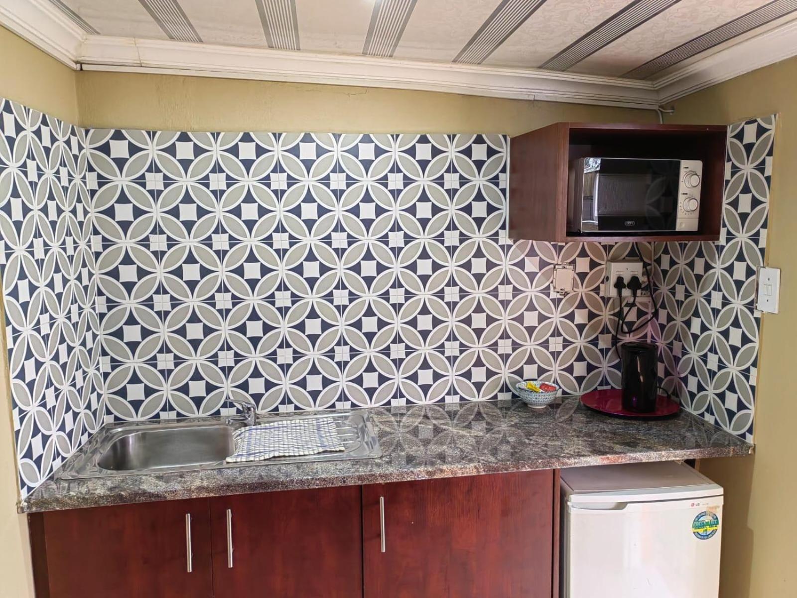 Sibahlenomhlambi Guesthouse Springs  Room photo